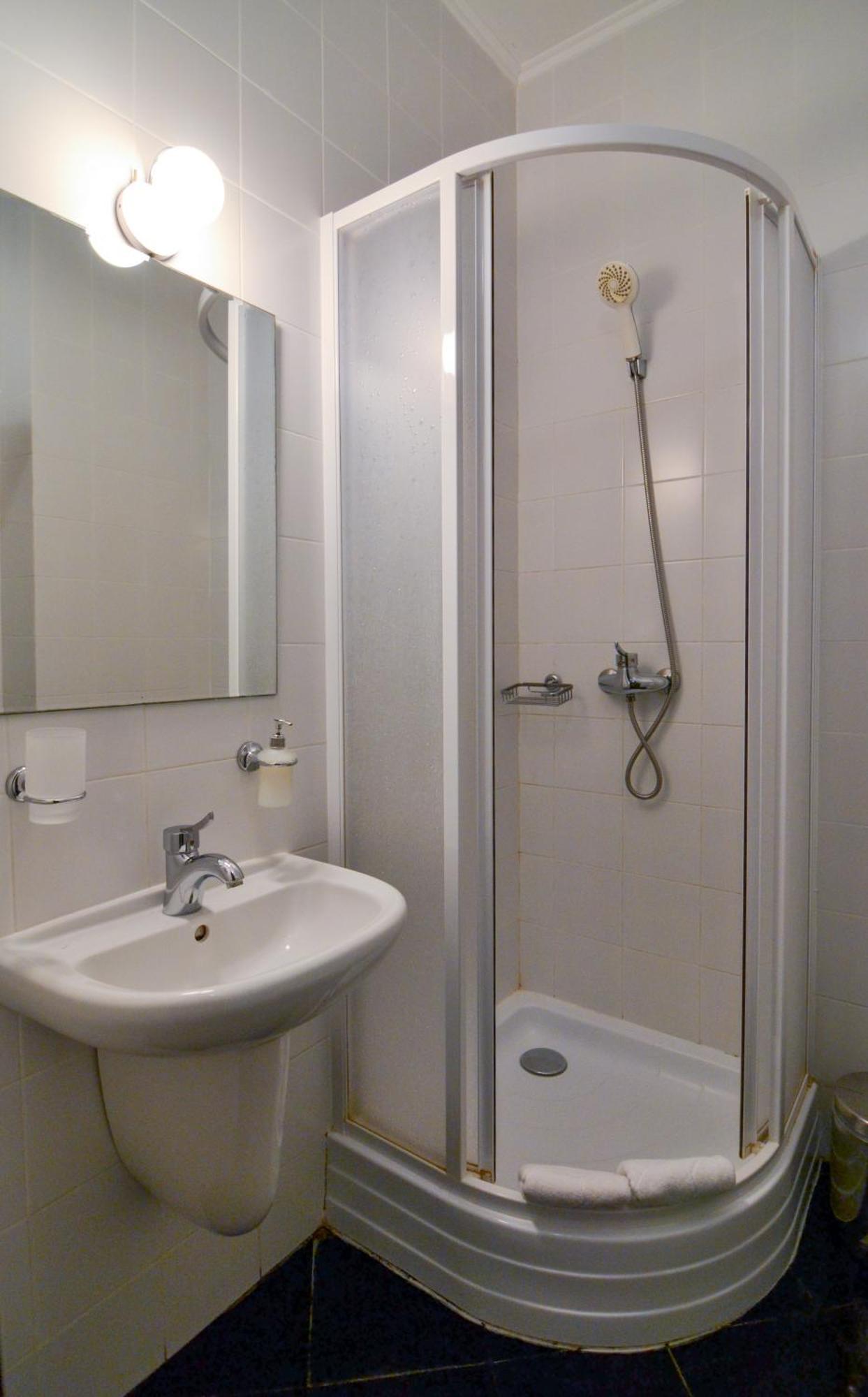 Knyazha Hora Hotel Kaniv Room photo