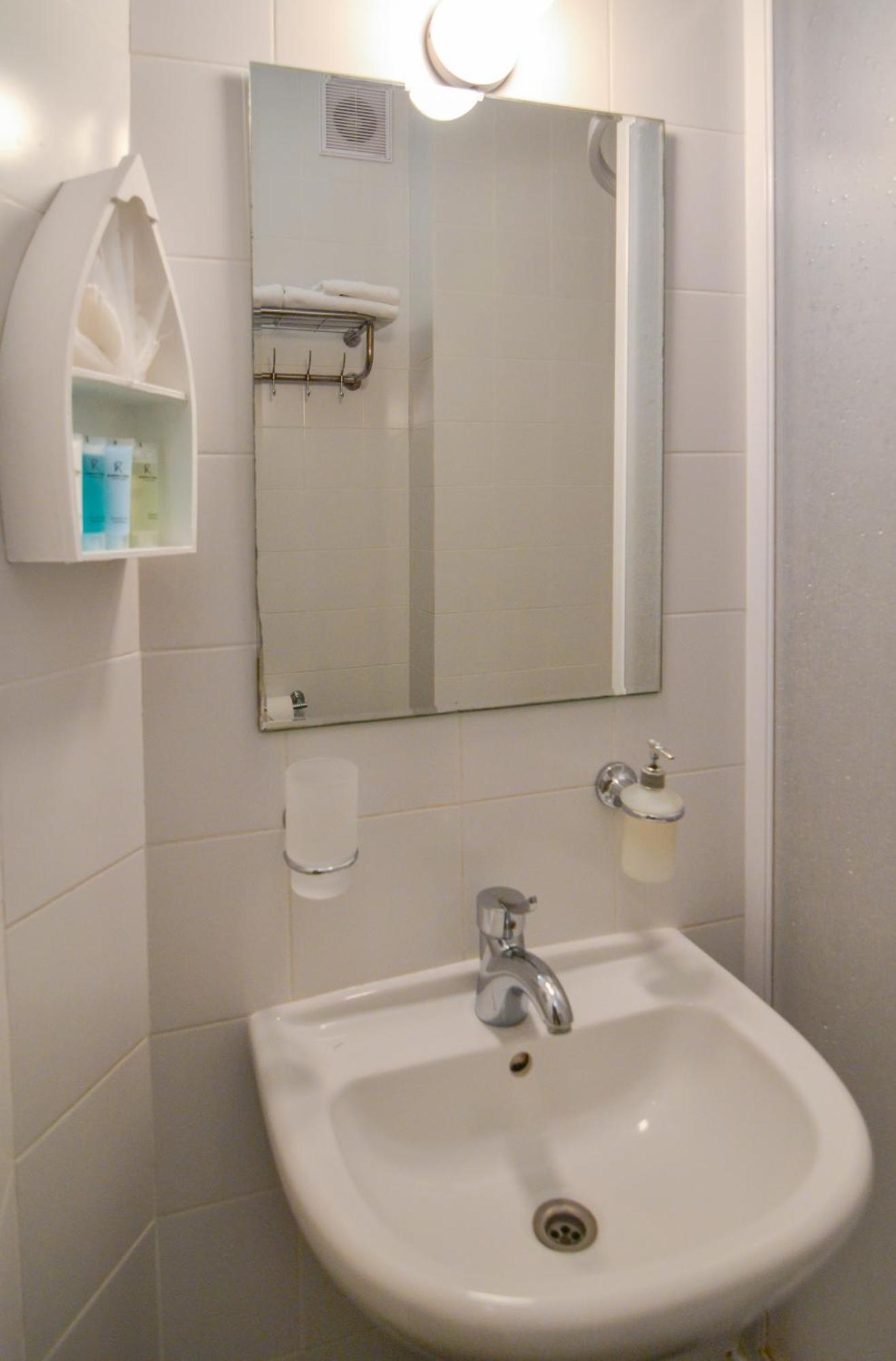 Knyazha Hora Hotel Kaniv Room photo